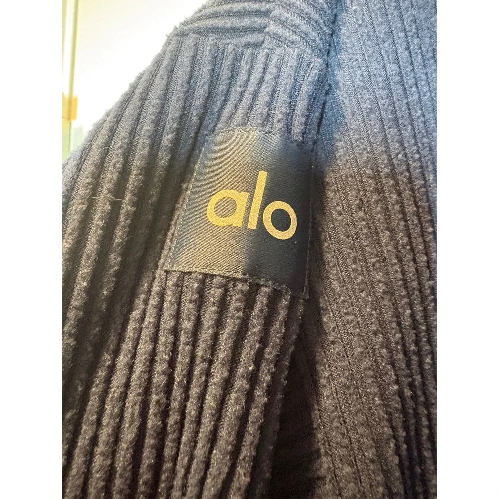 Alo Yoga Muse Hoodie Navy Blue Ribbed Cropped Pullover Sweatshirt Womens S